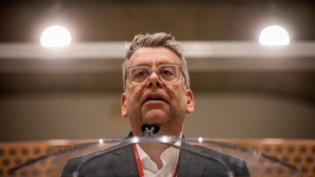 Vancouver Art Gallery announces departure of CEO Anthony Kiendl