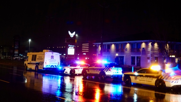 Man shot through motel door on Montreal's South Shore; Longueuil police are investigating after a man in his 40s was shot in a motel on Montreal's South Shore\.