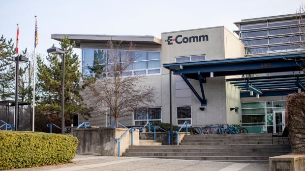 Bad haircuts a lost nose ring long waits for food: Here are E Comm #39 s