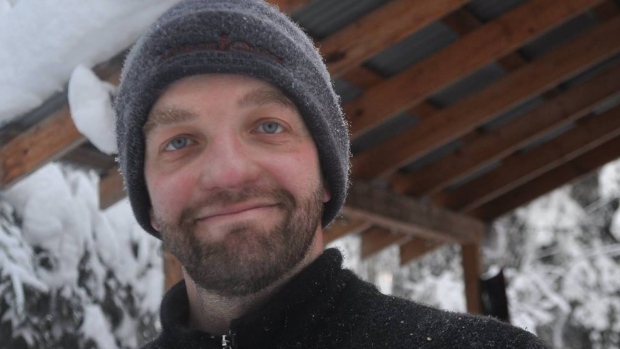 Time is running out for Dawson City, Yukon ice bridge; West Dawson resident Sebastien Weisser said he doesn't think an ice bridge will be made this year\. Or atleast not connecting the two ferry landings on each side of the river\.