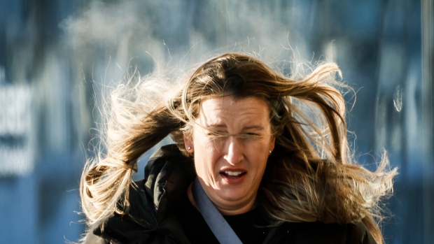 Extreme cold and climate change: What's the deal?; 
