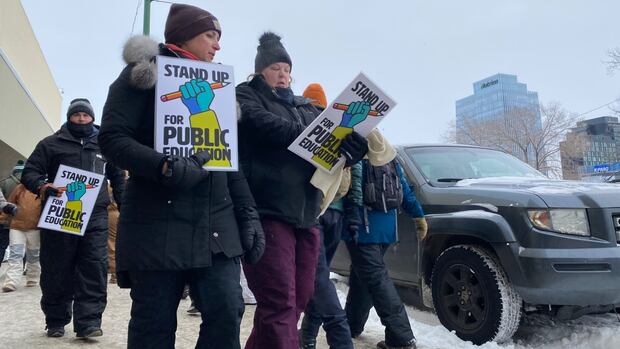 Sask. Teachers Federation announces full-day rotating strikes | CBC News
