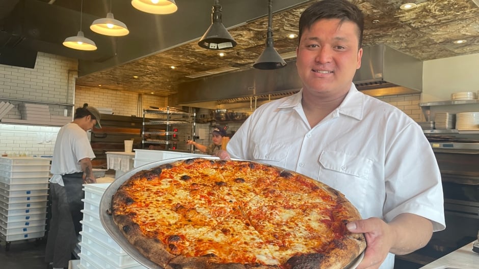 Hamilton pizzeria wins best cheese slice in the world, after