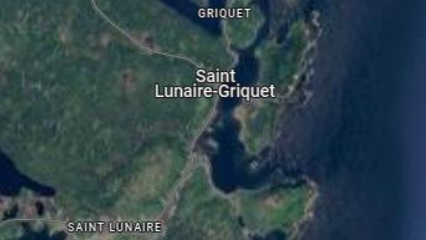 Fishing boat runs aground on tip of northern Newfoundland; A fishing boat has run aground in the community of St\. Lunaire-Griquet on Newfoundland's Northern Peninsula\.