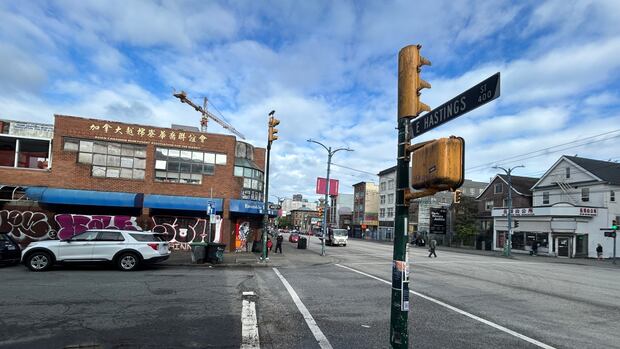 Watchdog recommends charges against Vancouver police officer after car hit pedestrian