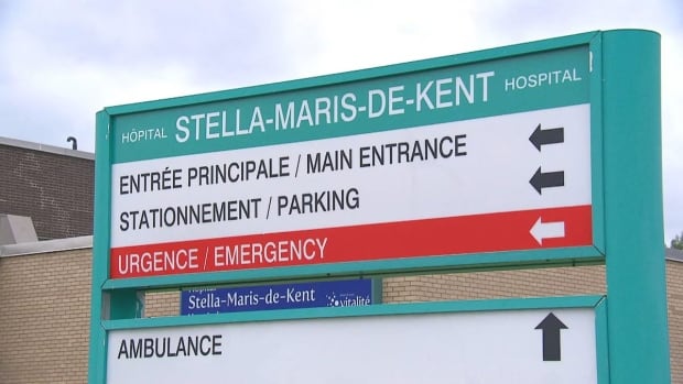 Stella-Maris-de-Kent Hospital is located in Sainte-Anne-de-Kent, roughly a 40- to 50-minute drive north of Moncton. A large bilingual sign for Stella-Maris-de-Kent Hospital in front of a beige brick building.
