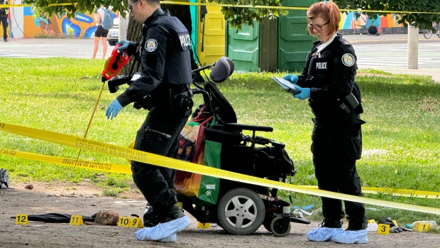 Suspicious death in Allan Gardens under investigation: Toronto police; Toronto police said its homicide unit was notified after a suspicious death in Allan Gardens early Wednesday\.