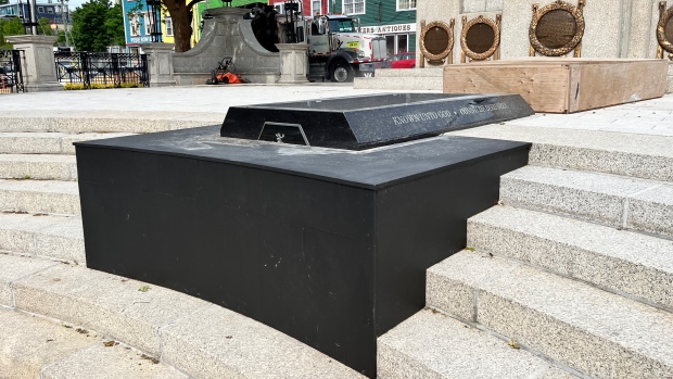 N.L. to entomb its Unknown Soldier today in solemn ceremony of remembrance; 