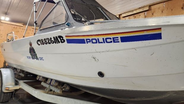 2nd body recovered after malfunction stranded Sandy Bay First Nation boaters on Lake Manitoba