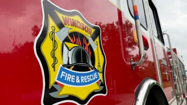 Windsor fire sends person to hospital, fire service says