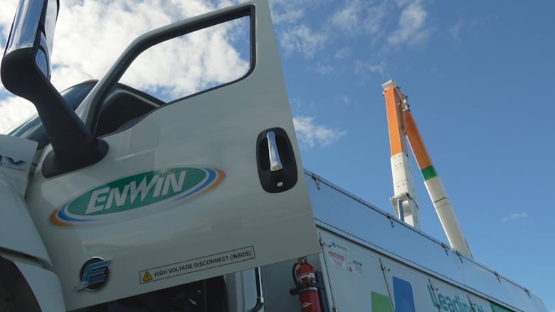 Enwin bucket truck