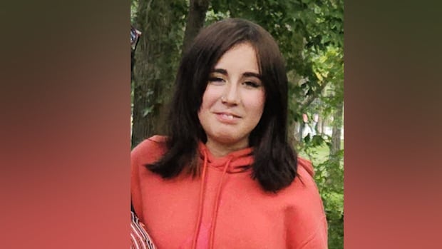 Missing teenage girl may be in Winnipeg: RCMP