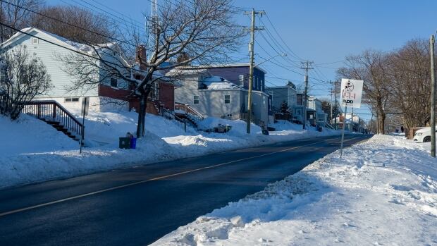 Saint John police say a 30-year-old woman was found unresponsive in the 600-block of Lancaster Avenue early Tuesday. She was later pronounced dead at the hospital. A residential neighbourhood street in the snow