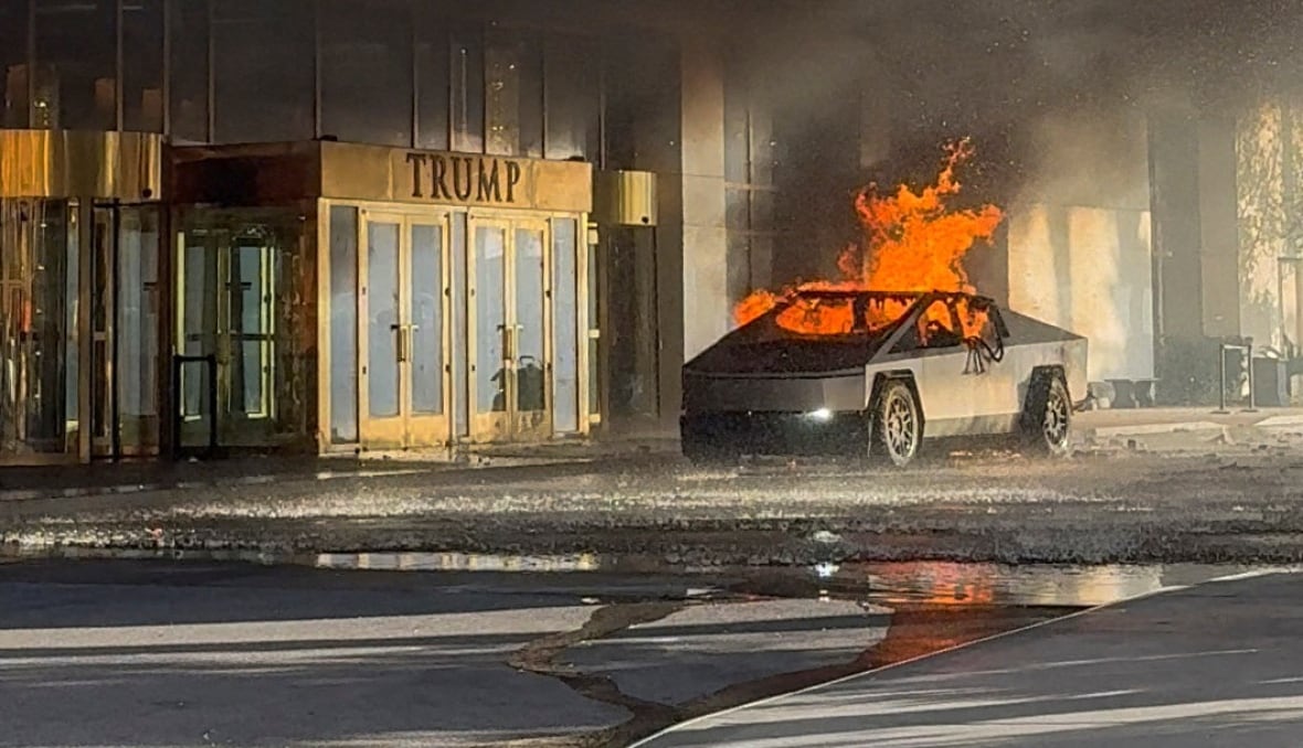 1 dead after Tesla Cybertruck explodes, catches fire outside Trump