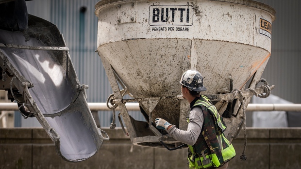 Unemployment dipped to 6.7% while job gains beat expectations in December; A construction worker is pictured on a construction site in Vancouver, B\.C\., on Tuesday, May 14, 2024\. The Canadian economy added 91,000 jobs in December, and the unemployment rate dipped to 6\.7 per cent from the previous month's 6\.8 per cent, Statistics Canada said on Friday\. 