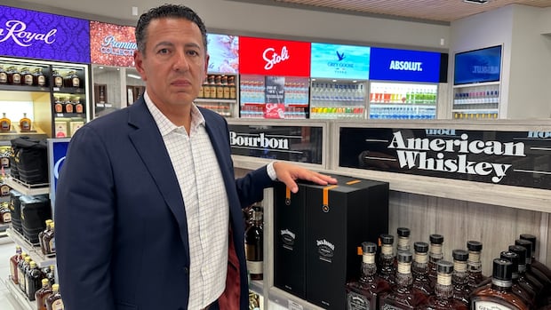 Windsor, Sarnia duty free shops struggling amid cross-border traffic drop