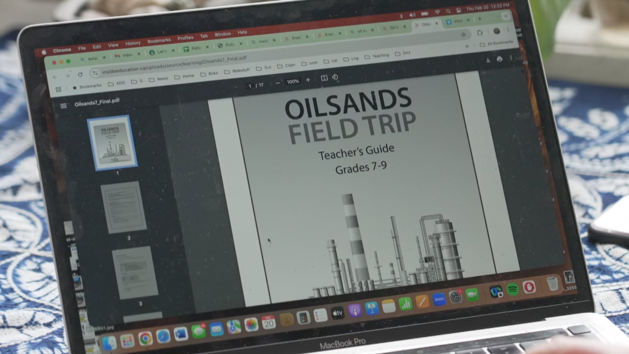 screen that says 'Oilsands field trip'