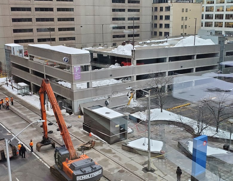 Section of parking garage collapses in downtown Ottawa CBC News