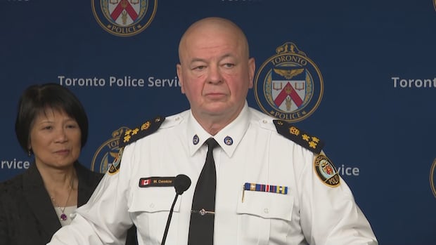 Toronto police responding to 911 calls 7 minutes faster than a year ago, police chief says | CBC News