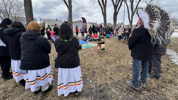 'Great leader' J.J. Harper remembered 37 years after he was fatally shot by Winnipeg police