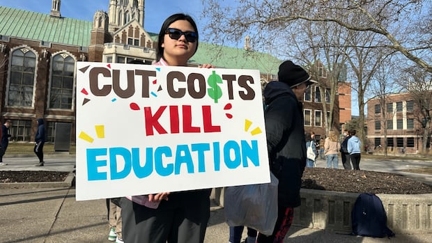 University of Windsor students fight back against job cuts, service reductions amid budget crisis