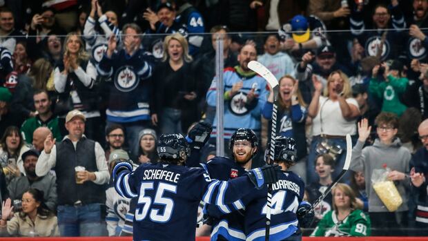 Kyle Connor's 2-goal night helps Winnipeg Jets down division rival Dallas Stars