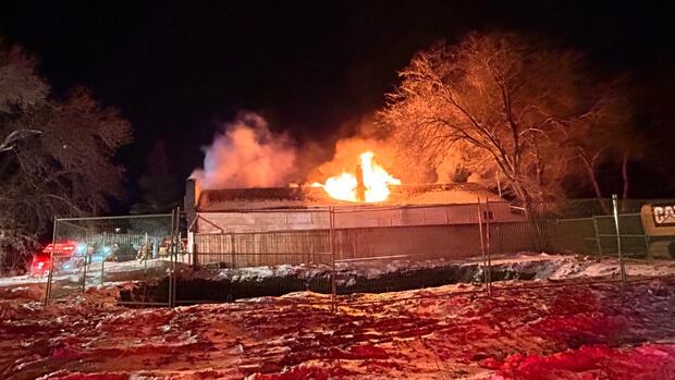 Fire engulfs business on College Avenue in Regina
