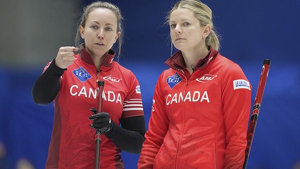 Homan routs Denmark's Dupont at women's curling worlds for 2nd straight victory