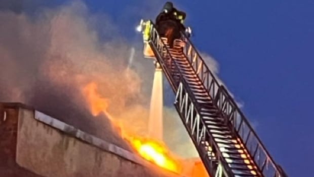 Tilbury residents, business owners recovering after fire tears through downtown