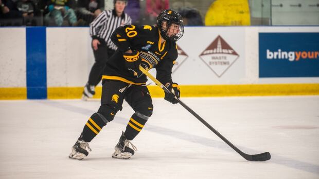 Bottom-seeded host teams advance to U Sports women's and men's hockey finals