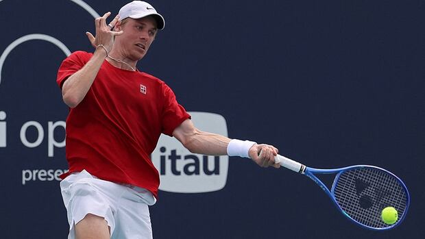 Shapovalov drops 3rd-round match at Miami Open to 3rd-seeded American Fritz 