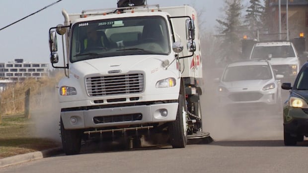 Cleanup of Calgary's streets starts April 14
