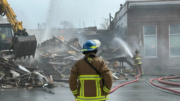 Halifax building demolished after overnight fire