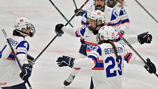 Norway blanks Hungary for 1st win at women's hockey worlds after 27-year absence