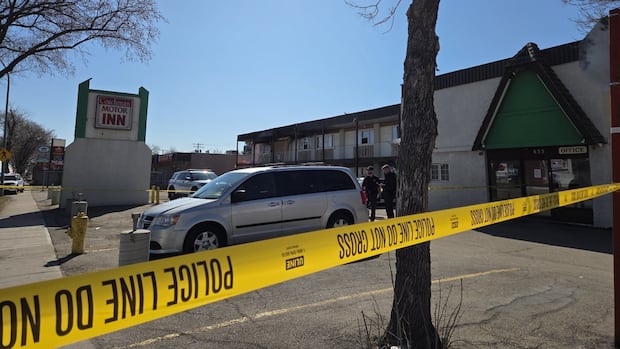 Death of man on Victoria Avenue being investigated as homicide: Regina police