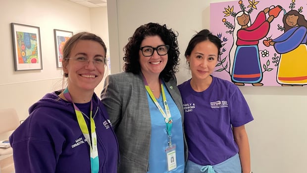 This midwife-led clinic is being called a 'safety net' for parents and newborns | CBC News