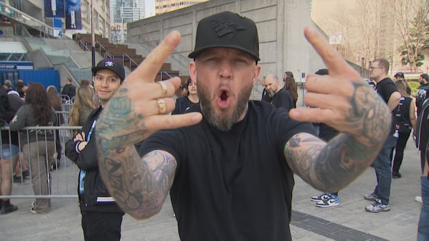 'Music for outsiders': Metallica draws heavy metal fans to downtown Toronto | CBC News