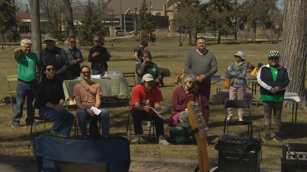Federal Green candidates rally support in Manitoba amid 'two-horse race' election