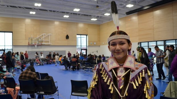 People from Neskantaga First Nation reconnect at powwow amid evacuation