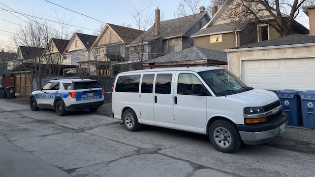 2 dead in domestic incident in Winnipeg's West End