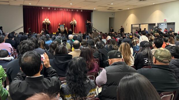 Manitoba Filipino communities 'unite as 1' at vigil mourning 11 killed in Vancouver festival attack