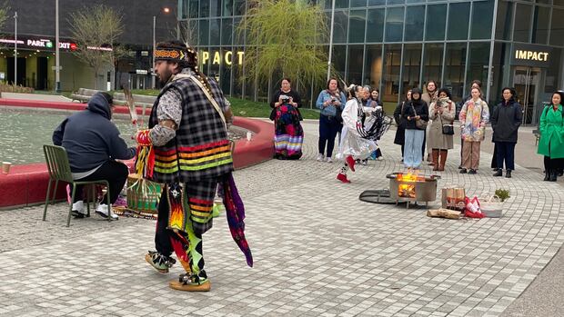 Performances, healing dances abound as Toronto commemorates Red Dress Day | CBC News