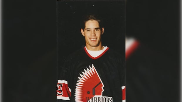 Former WHL player Rob Trumbley's family believes concussions led to his death