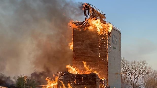 1 less grain elevator 'to tell people they're home' after fire destroys Prairie icon in Waskada