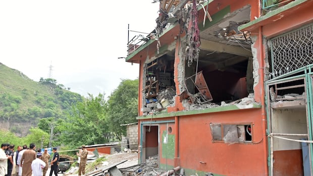 Dozens killed after India fires missiles into Pakistani territory | CBC News