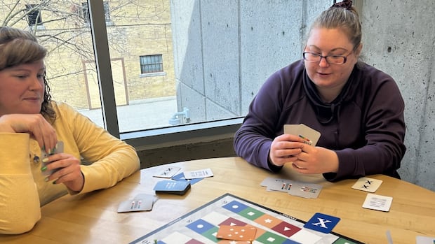 St. Thomas board game designer hopes players will 'Finesse' their bridge skills with new game