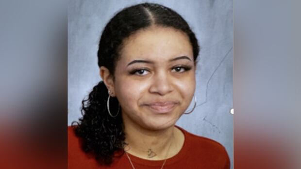 Missing girl, 14, last seen Saturday night: Winnipeg police