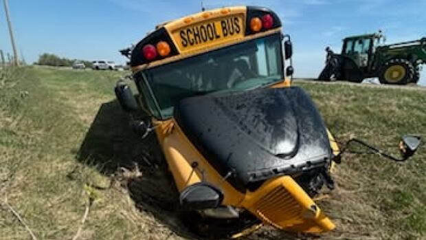 School bus rear-ends tractor in southwestern Manitoba, sending 8 kids to hospital