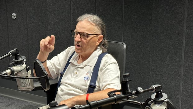 Ongoing Canadian Hearing Services strike in Ontario leaves deaf community without support