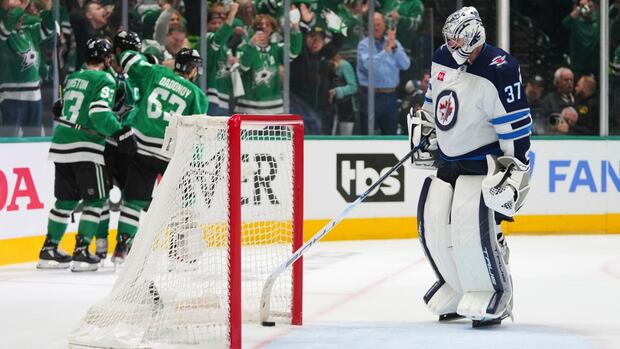 Winnipeg Jets need elusive road win to keep season alive against Dallas Stars